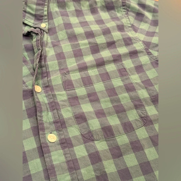 Abercrombie & Fitch A&F men button down short sleeve dress shirt size medium - Picture 6 of 7